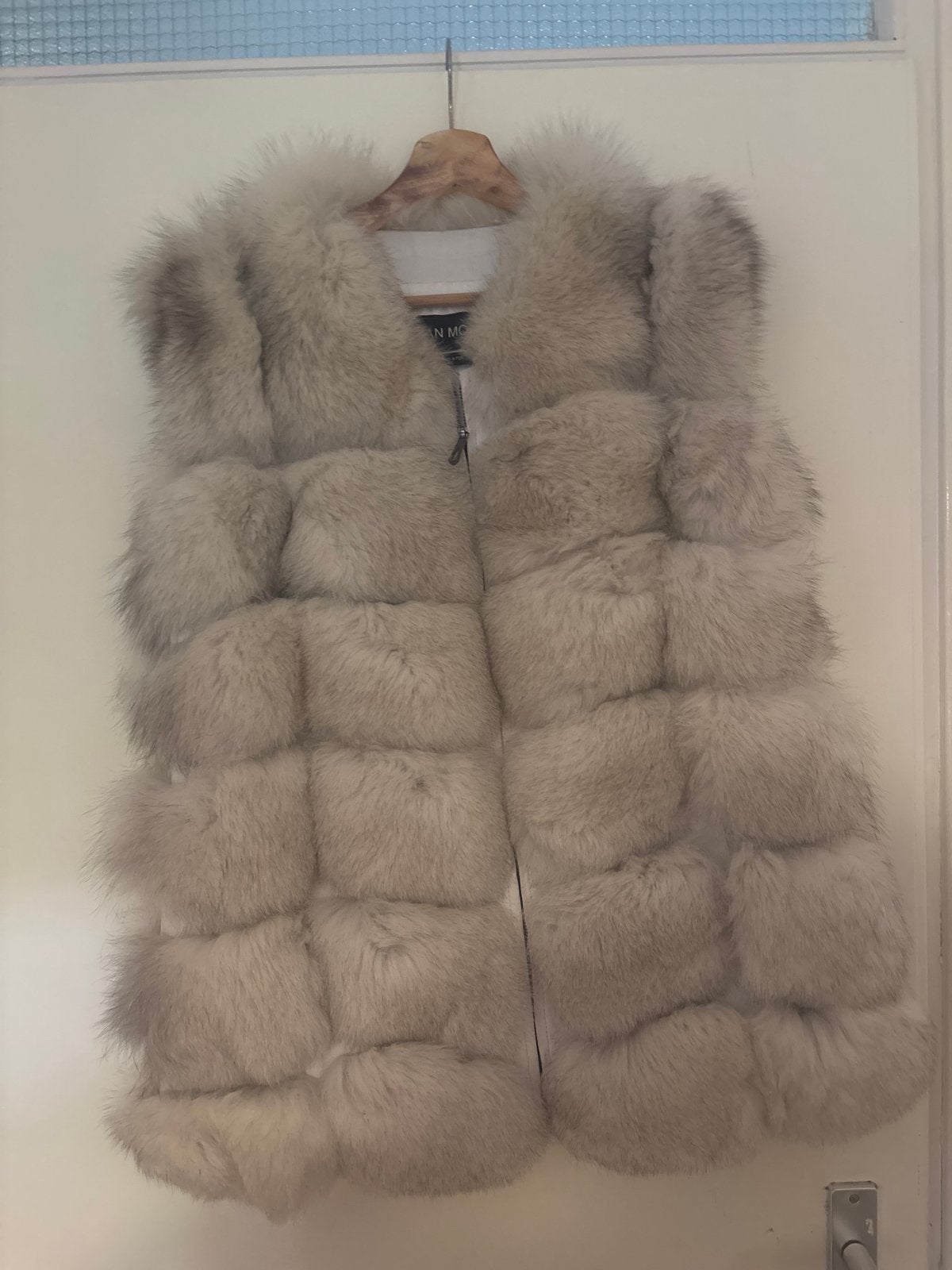 Originele Gian Mori Gilet van echt zilvervos bont - Maat L, Ophalen of Verzenden, Zo goed als nieuw, Maat 42/44 (L)