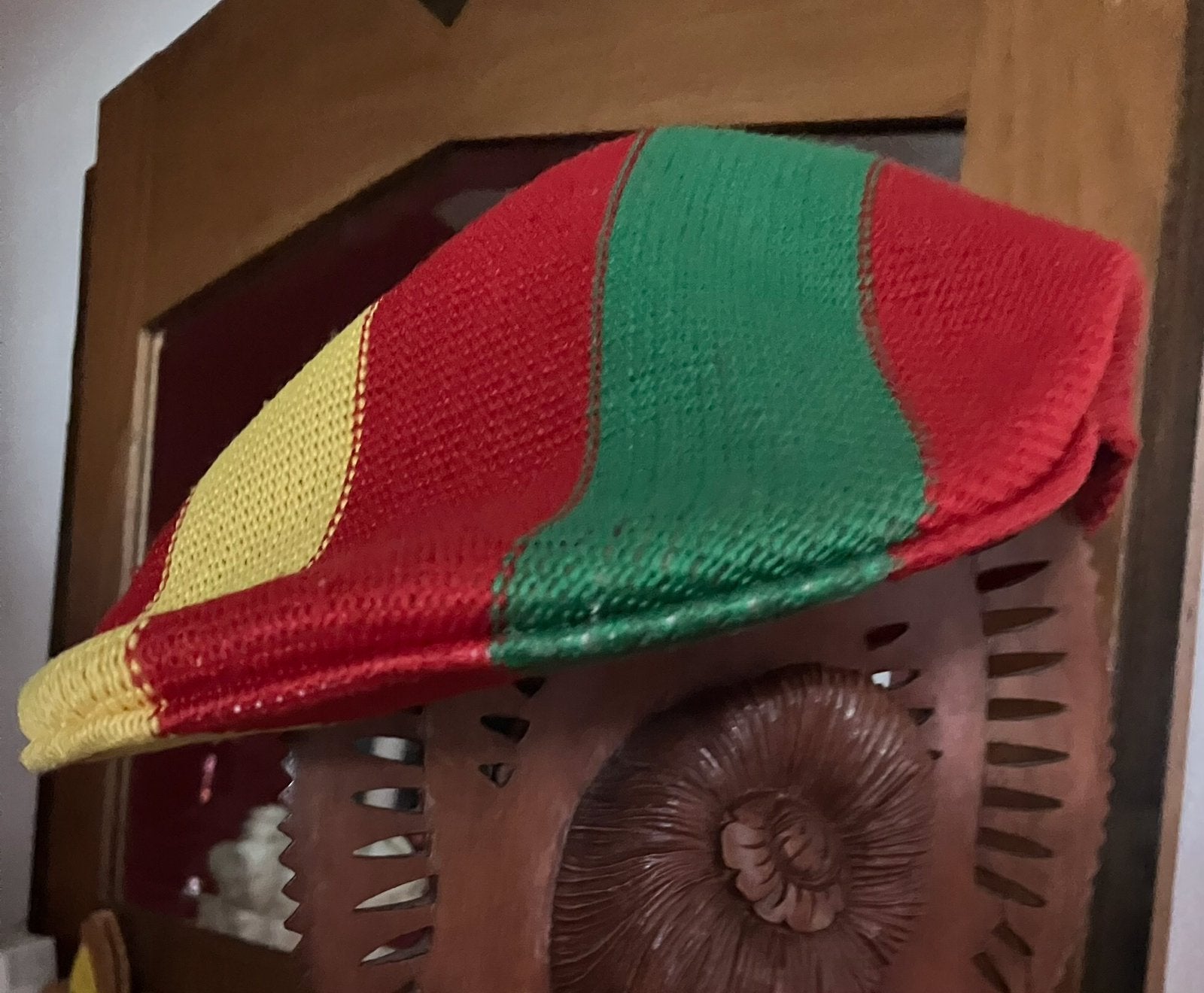 Pet - Rasta gekleurd, Ophalen
