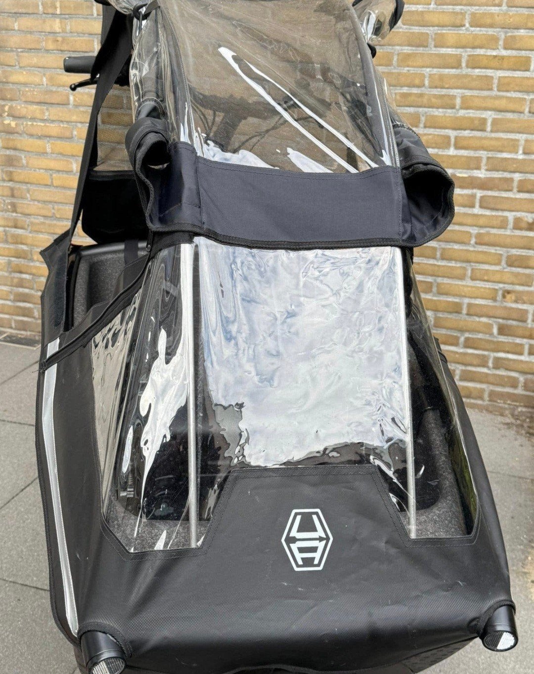 Urban arrow regenhuif/regentent huif tent plus model z.g.a.n, Ophalen of Verzenden, Zo goed als nieuw, 4 kinderen of meer, Huif