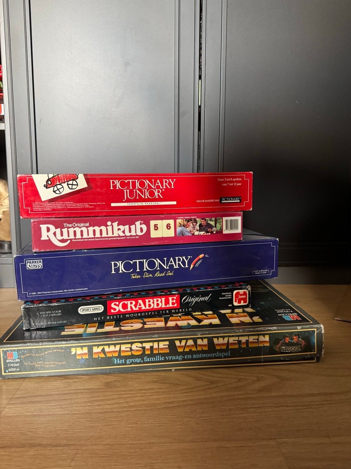 Diverse bordspellen: Pictionary, Rummikub, Scrabble, Kwestie, Ophalen of Verzenden, Gebruikt