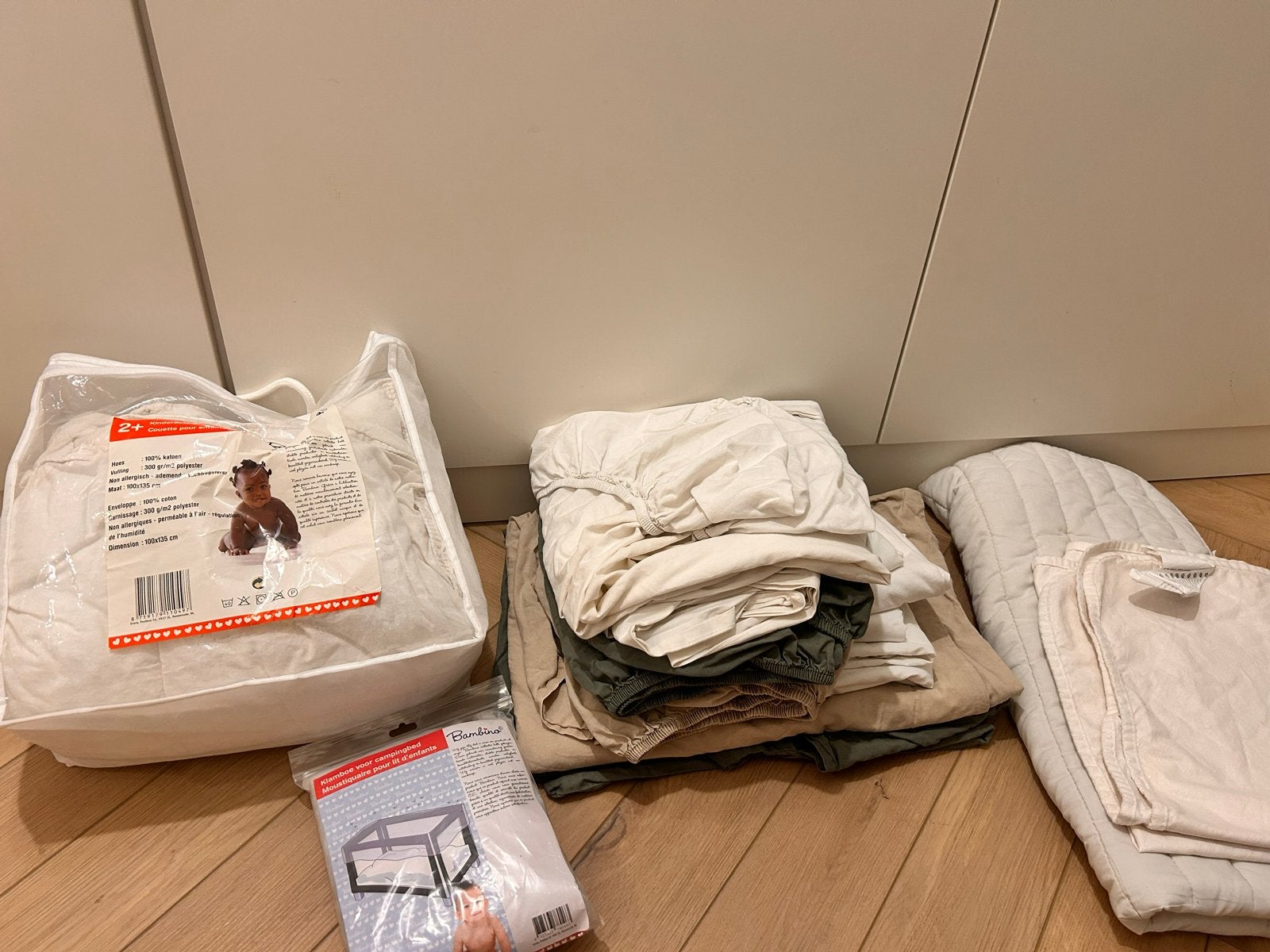Beddengoedset ledikant: dekbed, klamboe, hoeslakens, Ophalen, Jongetje of Meisje, Beddengoedset, Bambino