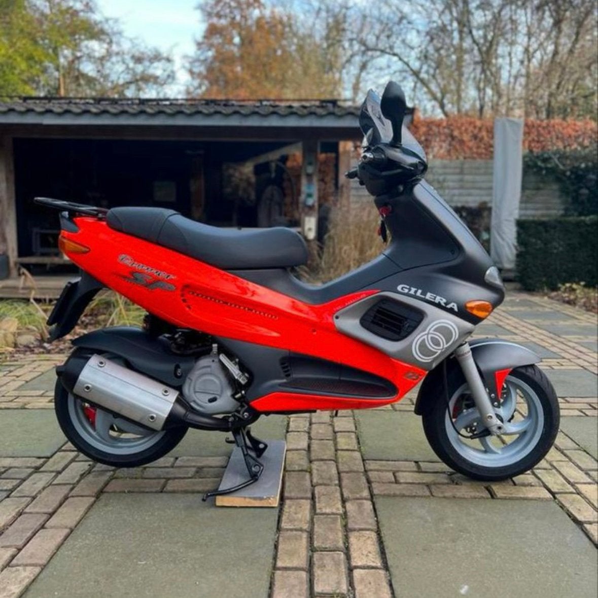 Gilera Runner Fluo Rosso 180cc A1 vers, Ophalen, Zo goed als nieuw, Benzine