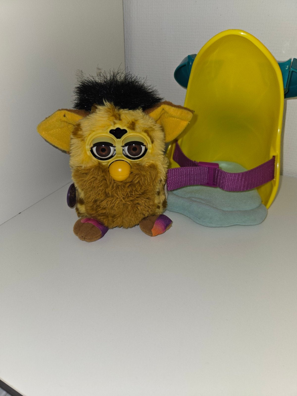 Originele Tiger Furby uit 1999 - Tijgerprint met bed, Verzamelen, Ophalen