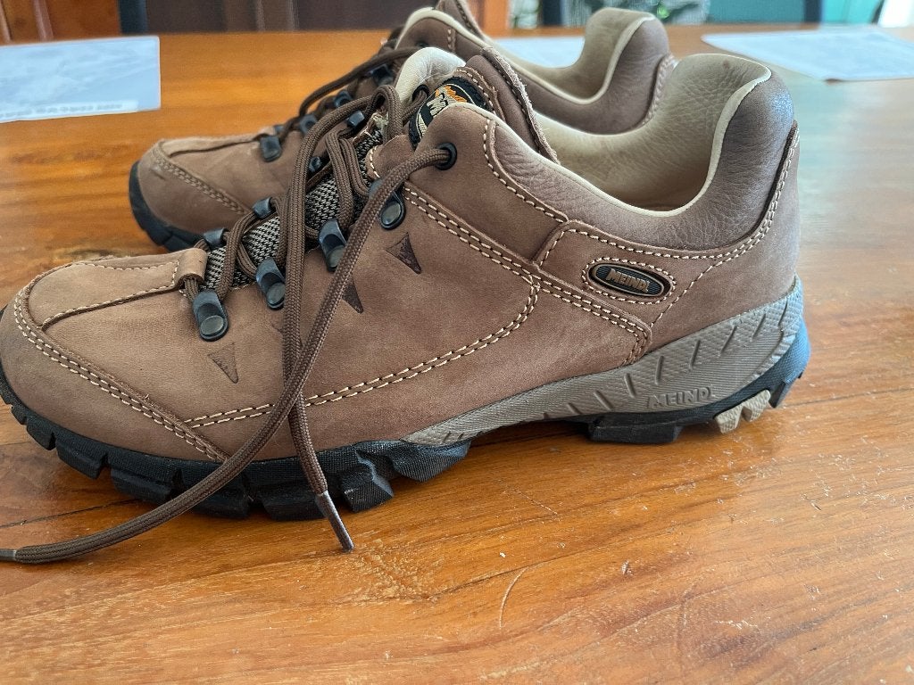 Wandelschoenen, Sport en Fitness, Bergsport en Wandelen, Ophalen of Verzenden, Zo goed als nieuw, Schoenen