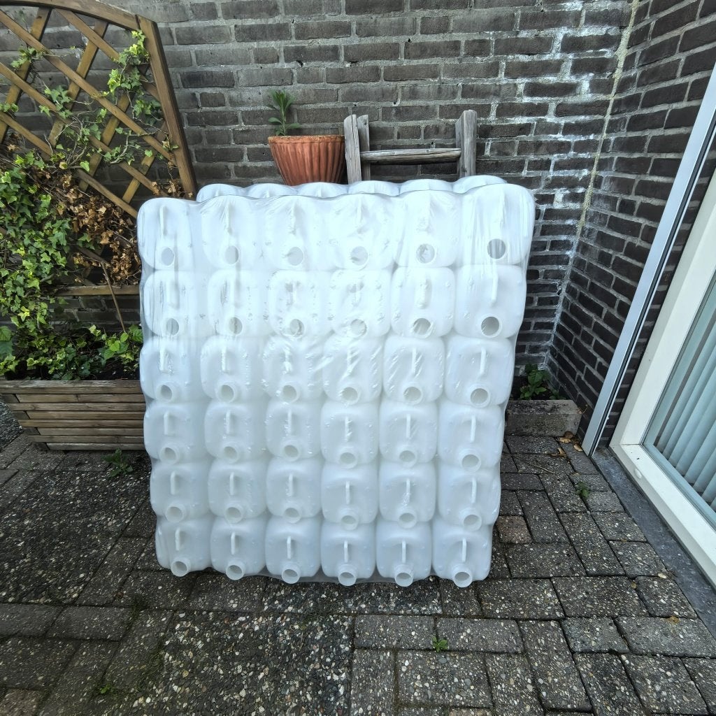 99 nieuwe jerrycans van 5 liter met dop., Ophalen, Nieuw