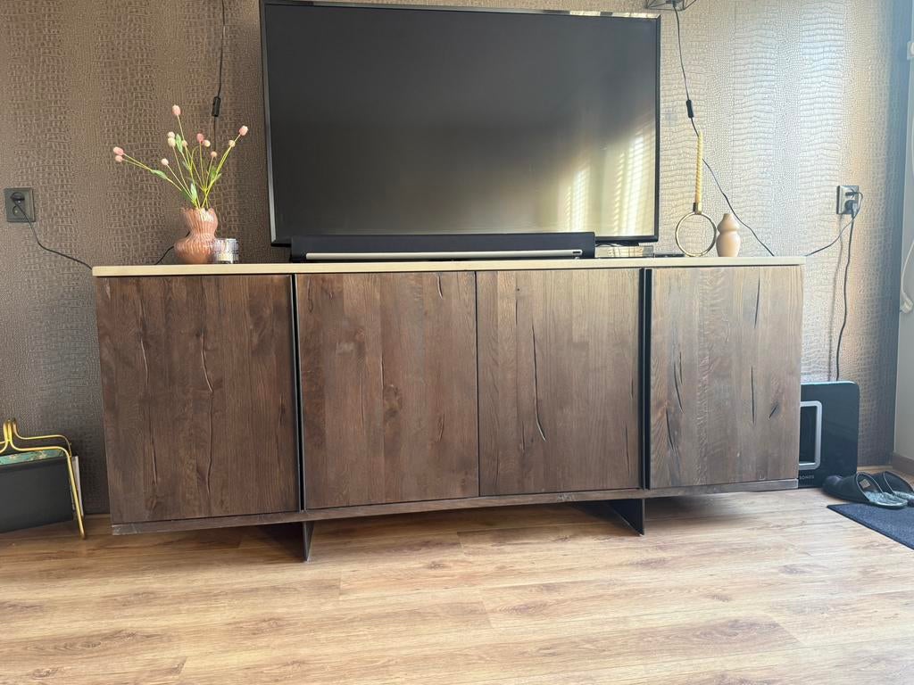 Dressoir van donker hout 2x40x83, Ophalen, Met deur(en), Zo goed als nieuw, 25 tot 50 cm