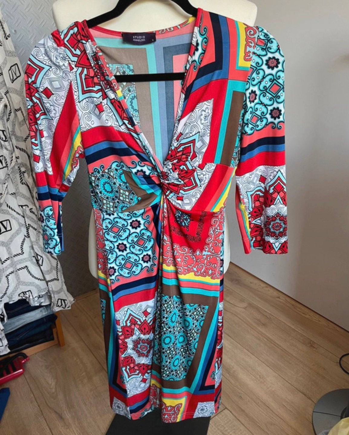 Studio anneloes jurk travelstof s, Kleding | Dames, Jurken, Ophalen of Verzenden, Zo goed als nieuw, Maat 38/40 (M), Knielengte