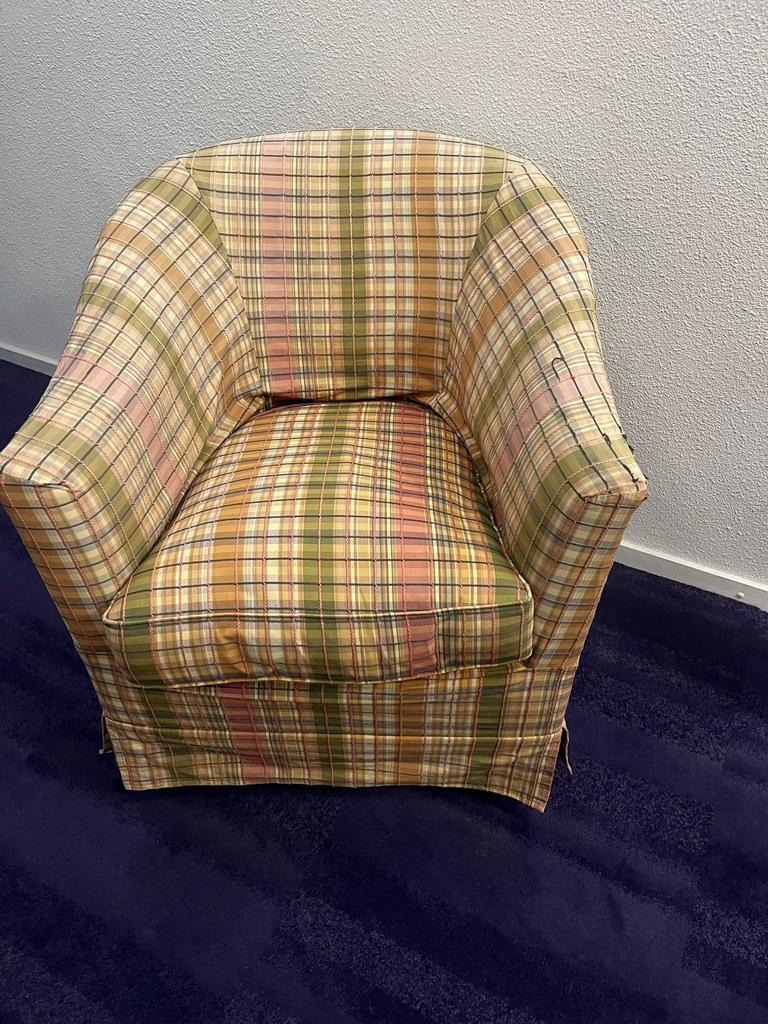 2 heerlijk zittende stoelen in ruiten stof, Huis en Inrichting, Stoelen, Ophalen, Gebruikt, Stof, Twee