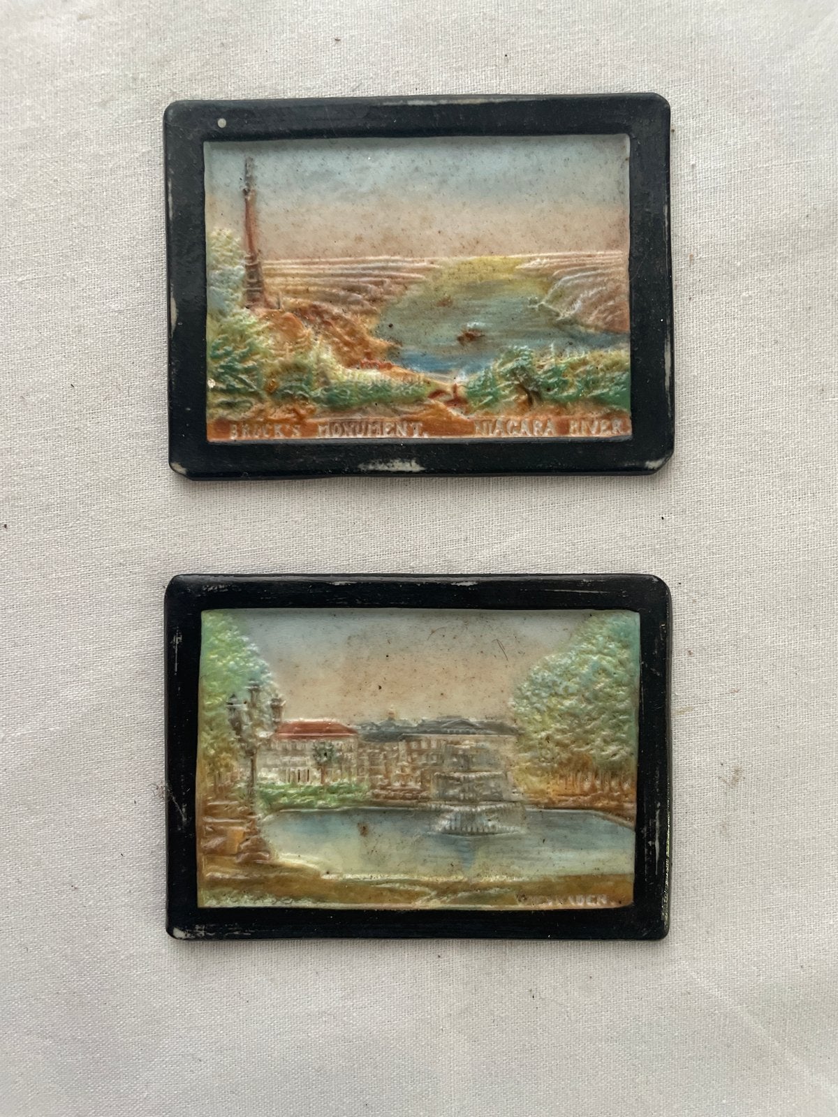 Twee antieke theelicht platen Brocks & Niagara River, Verzamelen, Ophalen of Verzenden, Gebruikt, Overige typen