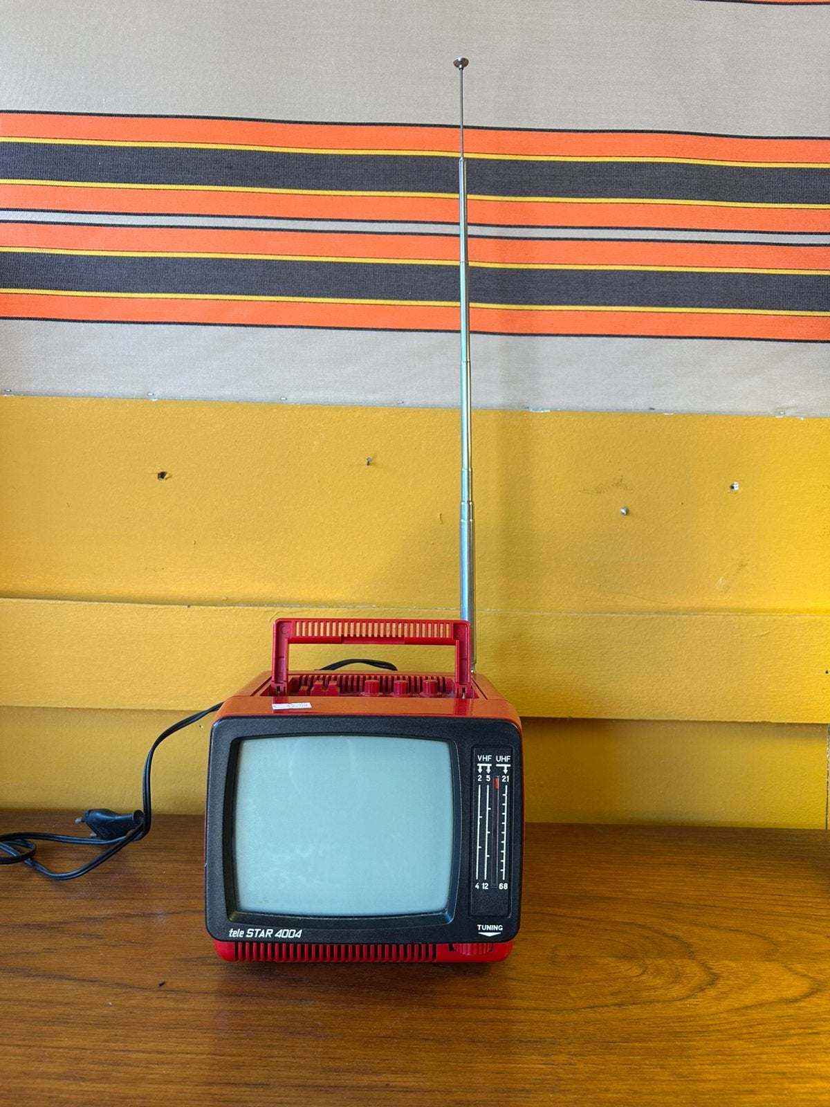 Vintage jaren 70 rode tele star 4004 tv/ televisie, Audio, Tv en Foto, Vintage Televisies, Overige merken, ?, 100 cm of meer, ?