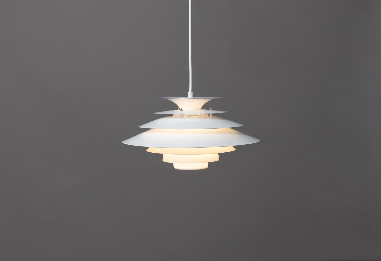 Jeka ‘Snowball’ hanglamp, Huis en Inrichting, Gebruikt, Metaal, Vintage Design, E27 (groot)