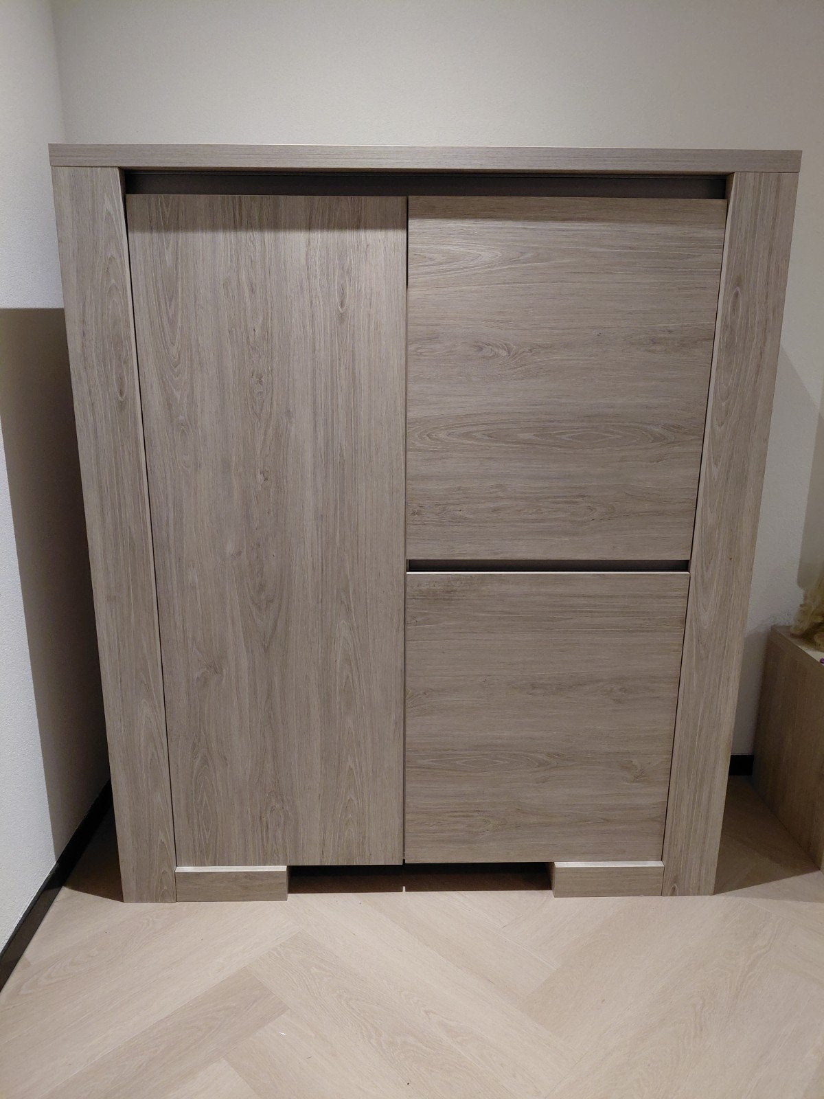 Kast en tv meubel., Ophalen, 100 tot 150 cm, 150 tot 200 cm, 50 tot 75 cm