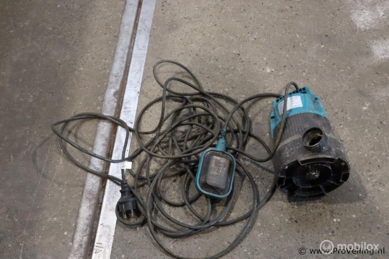 Online Veiling: LEO LKS-256P dompelpomp, Doe-het-zelf en Verbouw, Gereedschap | Handgereedschap, Gebruikt