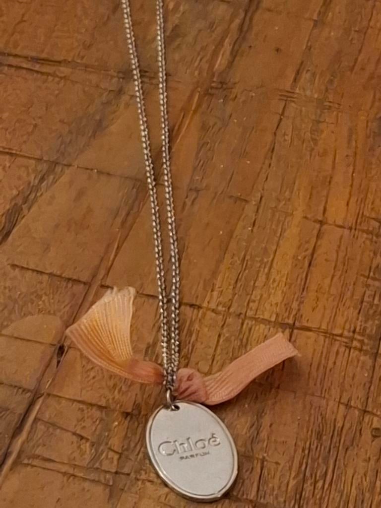 Chloé ketting met hanger, Sieraden, Tassen en Uiterlijk, Kettinghangers, Zo goed als nieuw, Overige materialen, Zilver, Ophalen of Verzenden