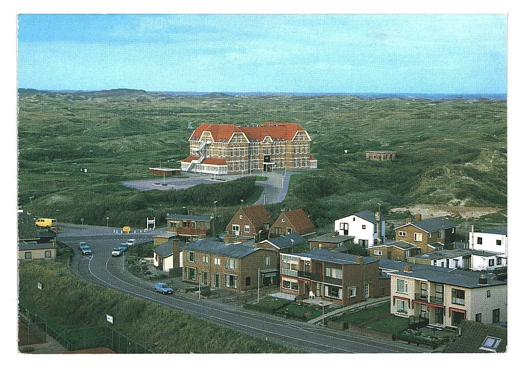 984133	Egmond	aan Zee	80+ Gemeentehuis	Gelopen, Ophalen of Verzenden, 1980 tot heden, Gelopen, Noord-Holland