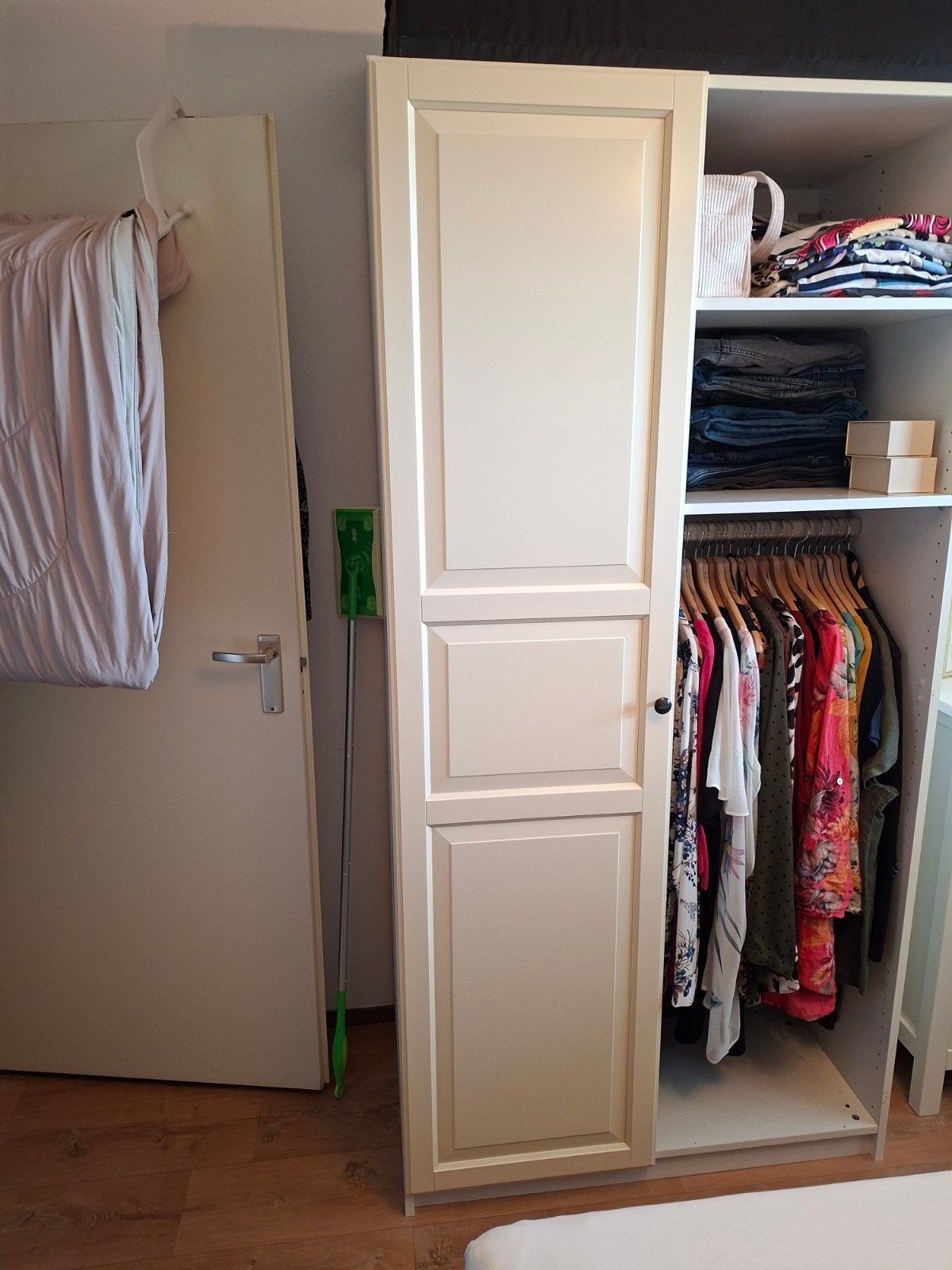 2 ikea witte kastdeuren voor pax kast, Ophalen, Gebruikt