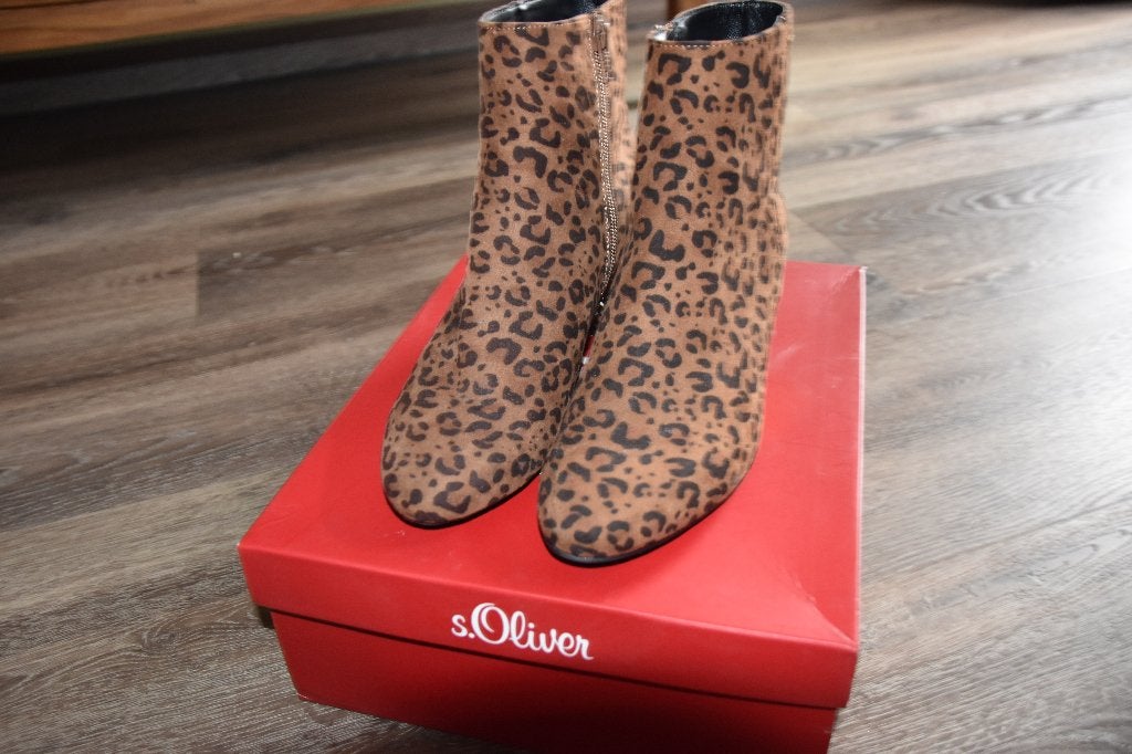 Panterprint laarsjes van s.Oliver, Kleding | Dames, Bruin, Lage of Enkellaarzen, Ophalen of Verzenden, Zo goed als nieuw