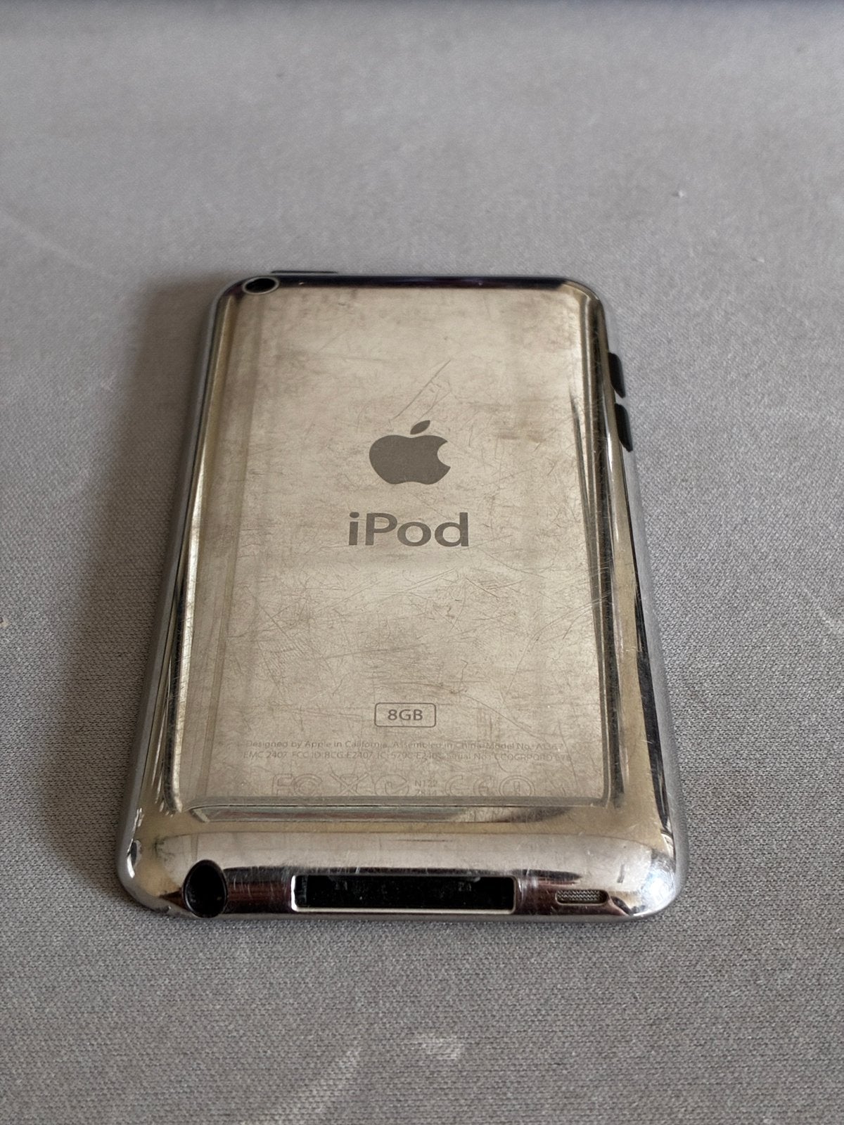 iPod Touch 4th generation + dock, Audio, Tv en Foto, Mp3-spelers | Accessoires | Apple iPod, Ophalen of Verzenden, Dock of Kabel