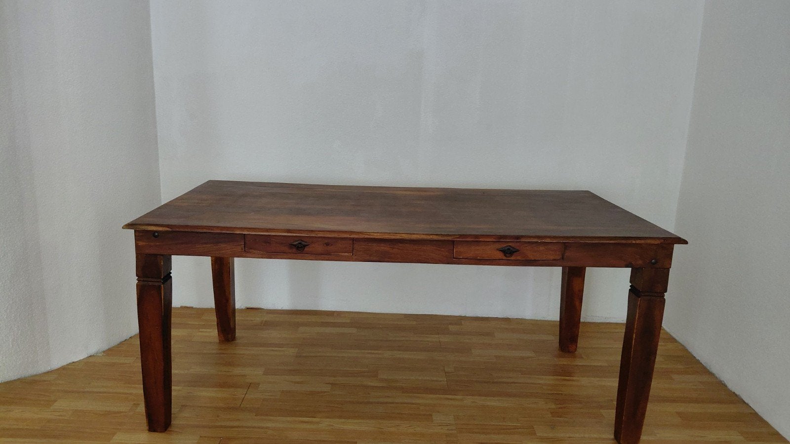 Koloniale stijl massief donkerhouten tafel., Ophalen, Gebruikt, Koloniaal, 50 tot 100 cm