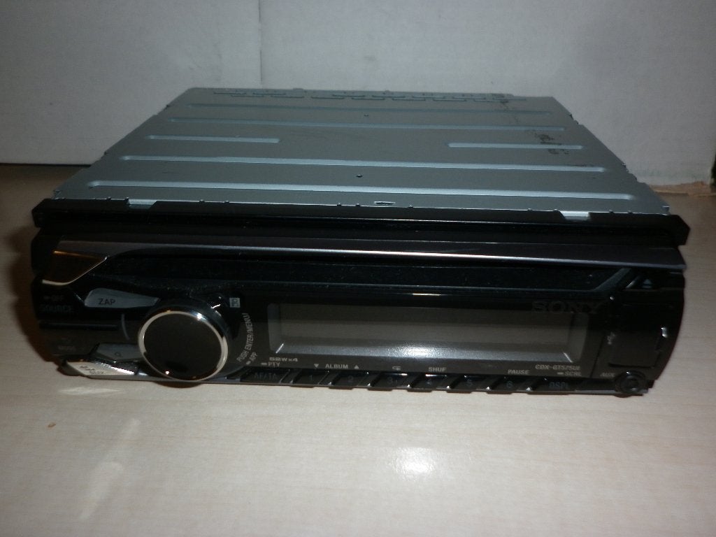 SONY autoradio / CD speler type CDX-GT575UI, Auto diversen, Ophalen of Verzenden, Gebruikt