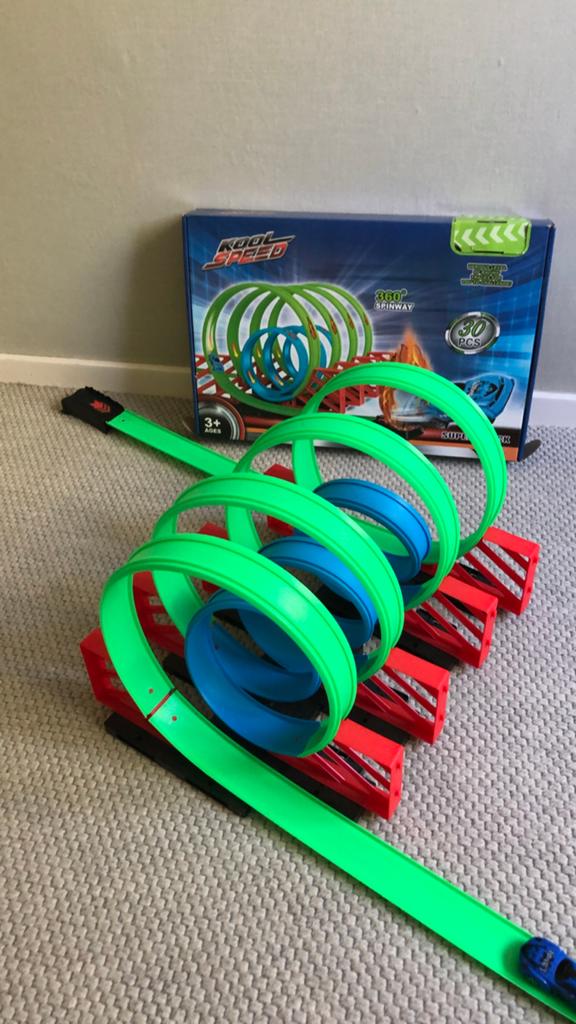 Kool Speed Racebaan met 360 Spinway en Looping, Racebaan, Zo goed als nieuw, Ophalen, Overige merken