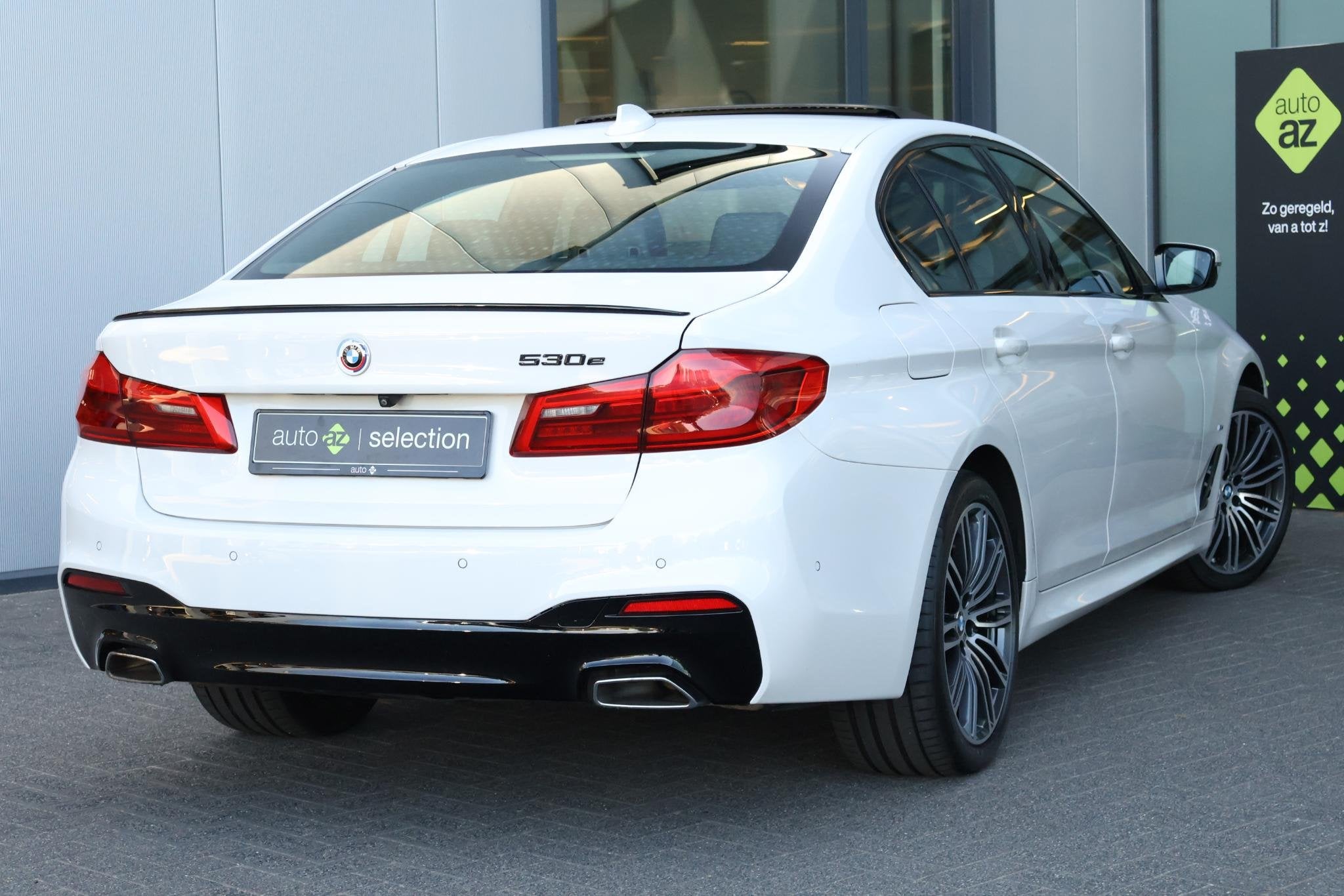 BMW 5-serie 530e iPerformance Saphir Edition / M-Sport / Pan, Automaat, Gebruikt, 4 cilinders, 252 pk