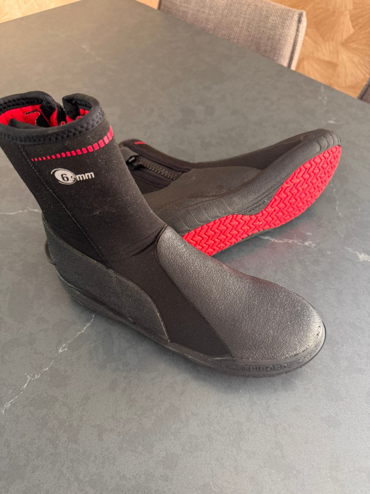Als nieuw: duiklaarzen van Tribord maat 40-41, Watersport en Boten, Duiken, Ophalen of Verzenden, Zo goed als nieuw, Zwem- of Duikvliezen