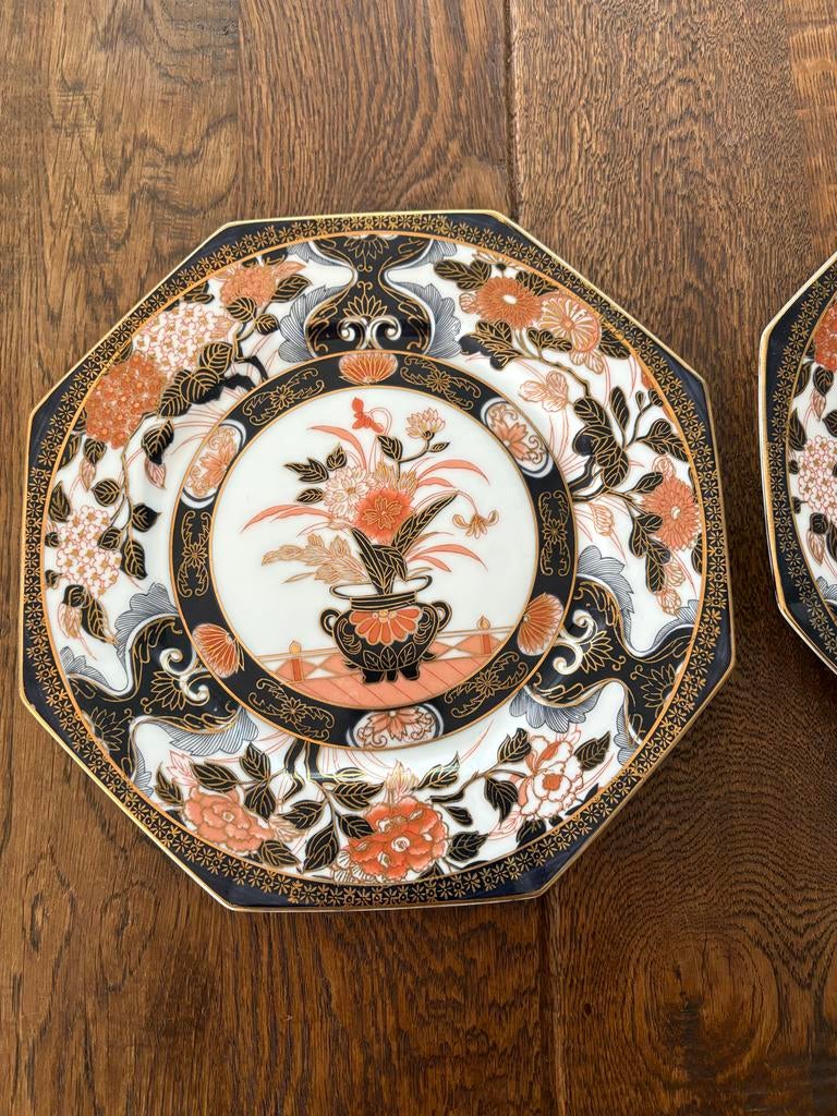 2 Saji Fine China Japan Vintage Borden - 8-kantig, Ophalen of Verzenden