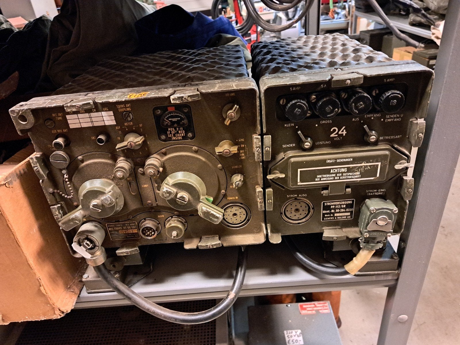 Militair Radio Station RT-66/GRC + Siemens PP-112/GR Voeding, Ophalen, Amerika, X, Landmacht