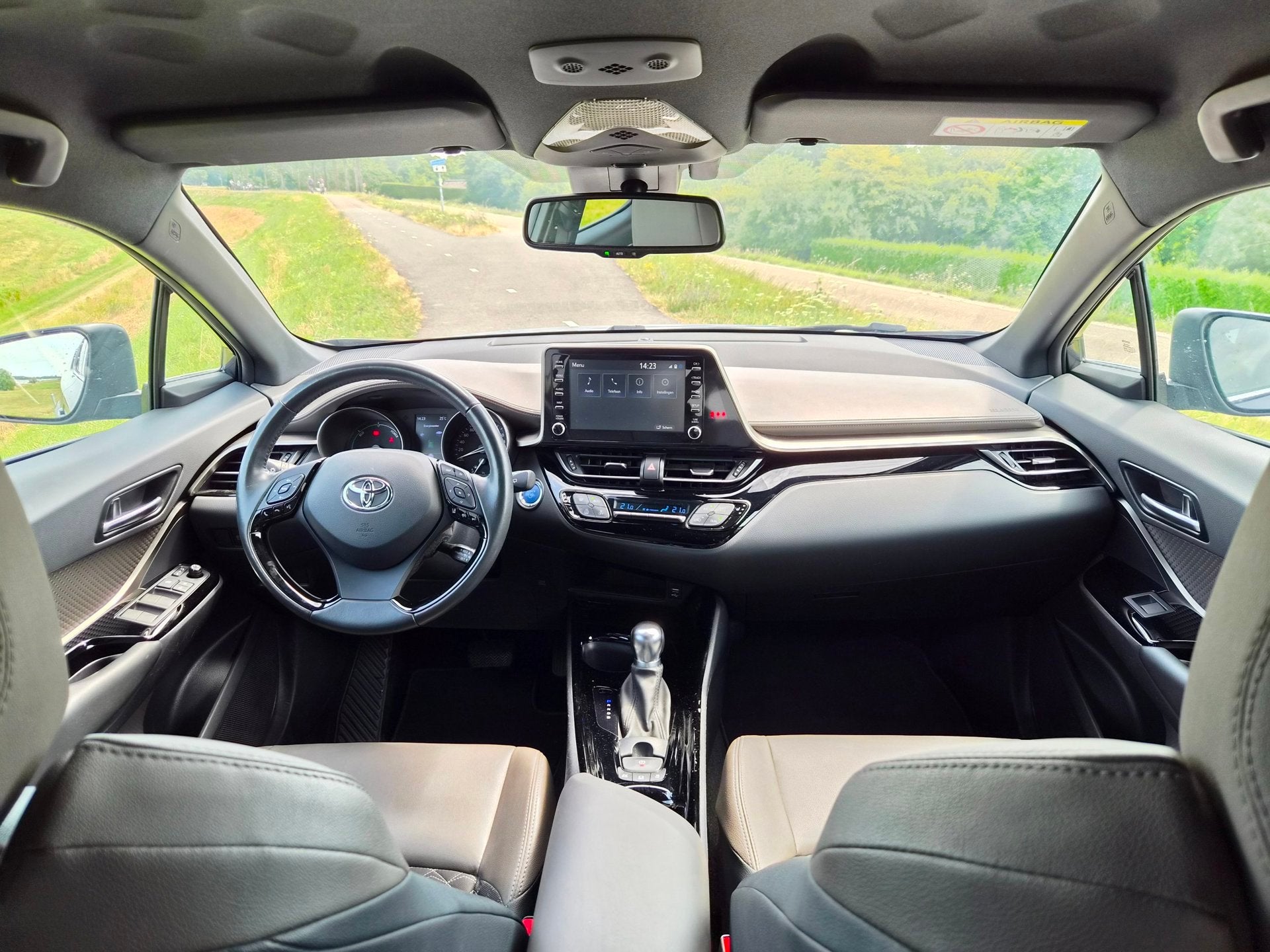 Toyota C-HR 1.8 Hybrid Dynamic | BTW-Auto, Auto's, 4 cilinders, Leder en Stof, 98 pk, 26 km/l