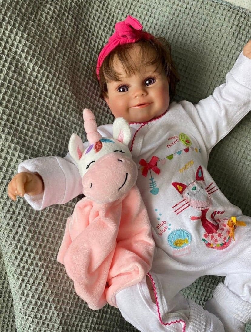 Vrolijk reborn baby meisje, Verzamelen, Verzenden, Zo goed als nieuw, Babypop, Levensecht of Reborn