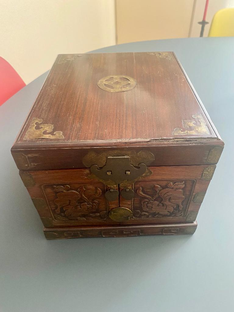 Vintage rozenhout sieradenkistje, Antiek en Kunst, Ophalen