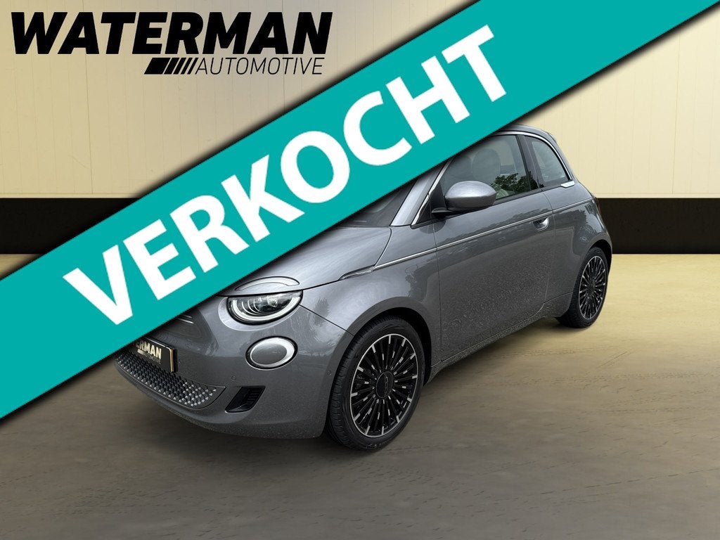 Fiat 500E LA PRIMA 42KWH Soh 92%/PANO/KEYLESS/CAMERA/ACC CRU, Auto's, Fiat, 118 pk, 4 stoelen, Leder, BTW verrekenbaar