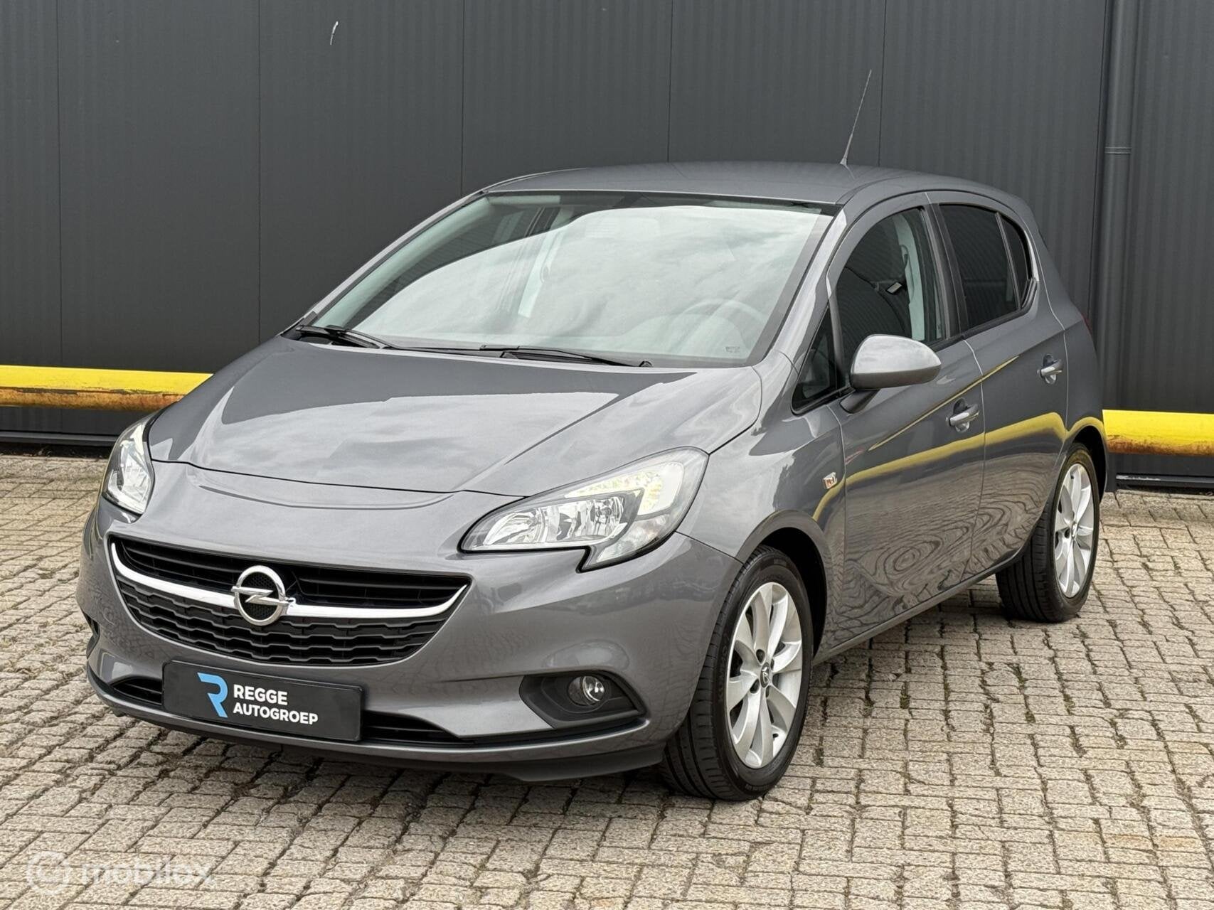 Opel Corsa 1.4 Edition CARPLAY | PDC | LM VELGEN, Auto's, Voorwielaandrijving, Gebruikt, 1398 cc, 4 cilinders