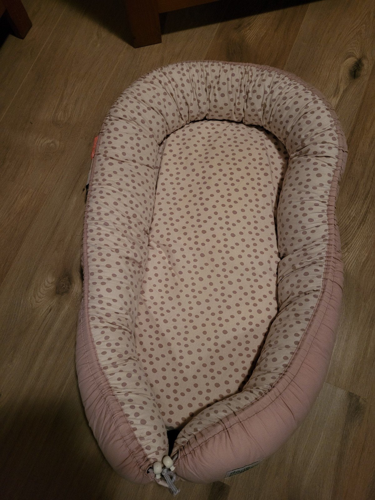 Done by Deer babynestje roze met stippen, Ophalen of Verzenden, Zo goed als nieuw, Overige typen