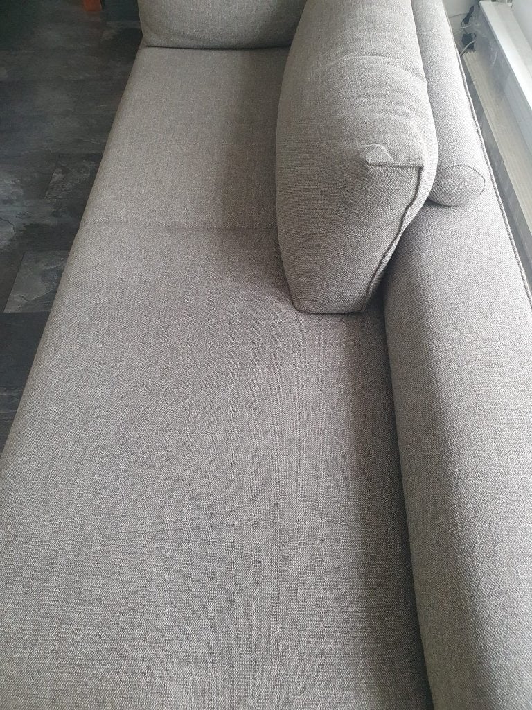 Design on Stock Aikon bank + Aikon hocker/poef, Huis en Inrichting, Ophalen, Overige maten, 75 tot 100 cm, Zo goed als nieuw