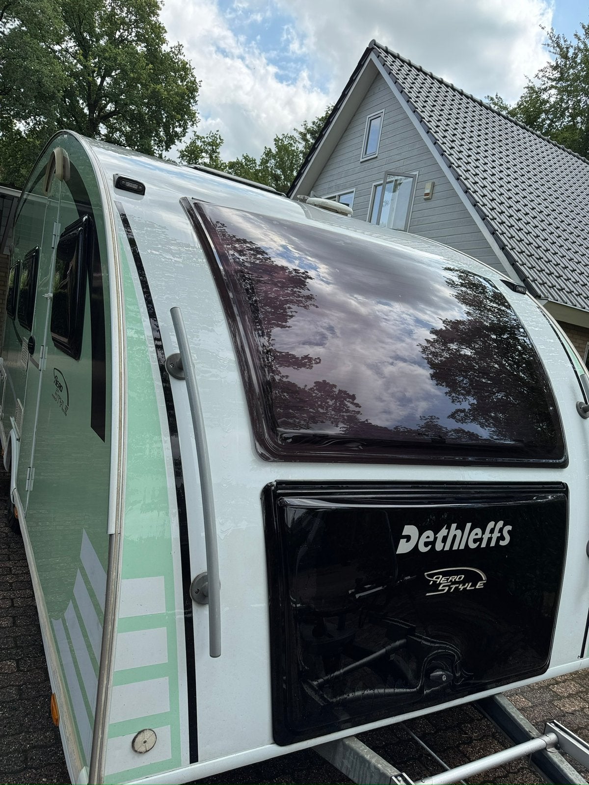 Dethleffs Aerostyle - groen, Caravans en Kamperen, Vast bed, Rondzit, Particulier, Dethleffs