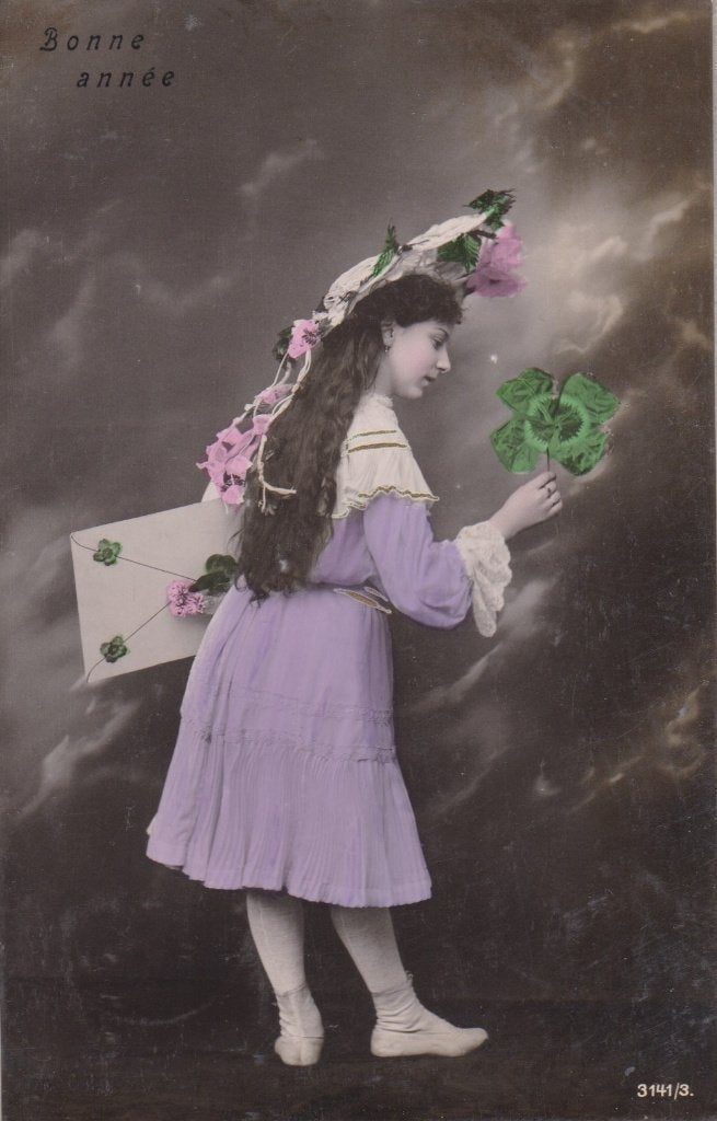 Meisje lang haar en klaver 4. Mooie  oude AK., Verzamelen, Ophalen of Verzenden, Voor 1920, Gelopen, Kinderen