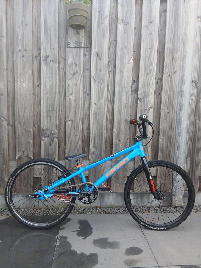 Meybo junior, Fietsen en Brommers, Ophalen, Gebruikt, Staal, 24 inch of meer