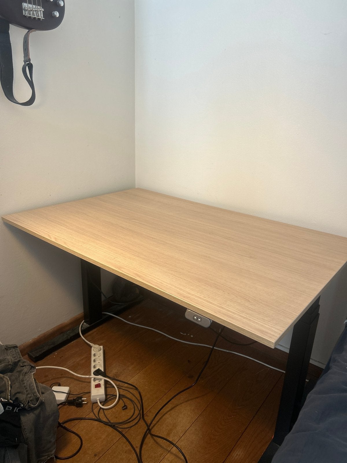 Zit-sta bureau 120x80 cm in goede staat, Ophalen, In hoogte verstelbaar, Zo goed als nieuw, Zit-sta bureau