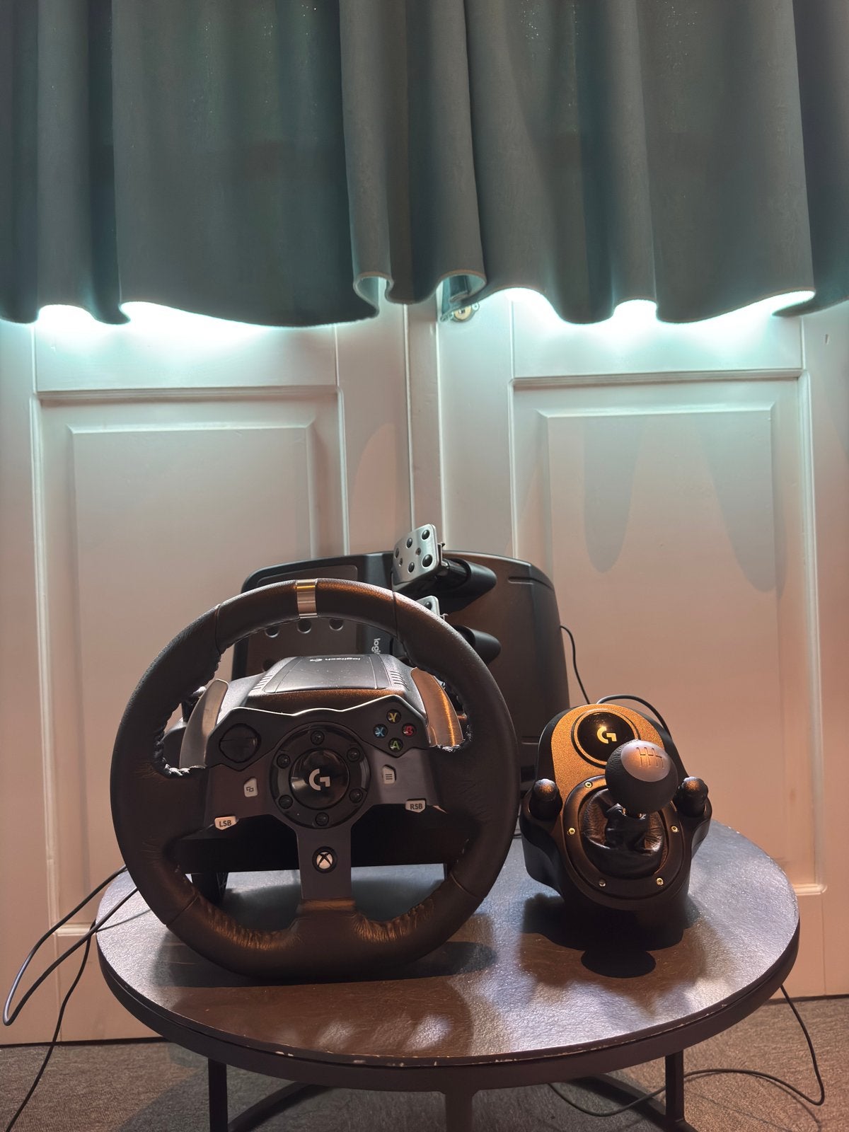 Logitech G920 racestuur + pedalen + Driving Force Shifter, Spelcomputers en Games, Ophalen, Zo goed als nieuw, Stuurtje of Sportattribuut