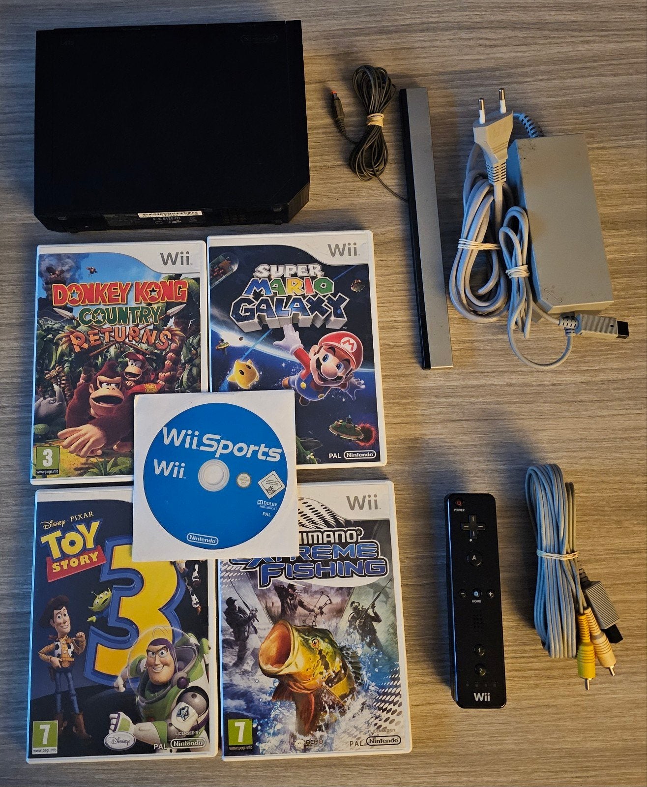 Wii console met controller en 5 games, Ophalen of Verzenden, Gebruikt, Met 1 controller, Met games
