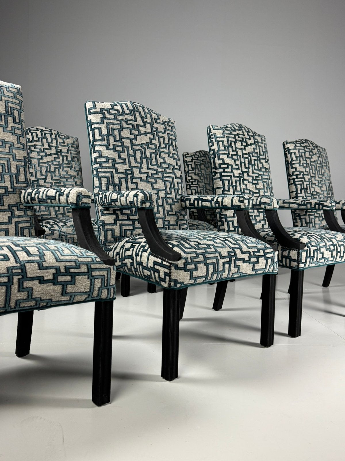 Set van 8 eetkamerstoelen klassiek, Huis en Inrichting, Stoelen, Ophalen, Zo goed als nieuw, Stof, Vijf, Zes of meer stoelen