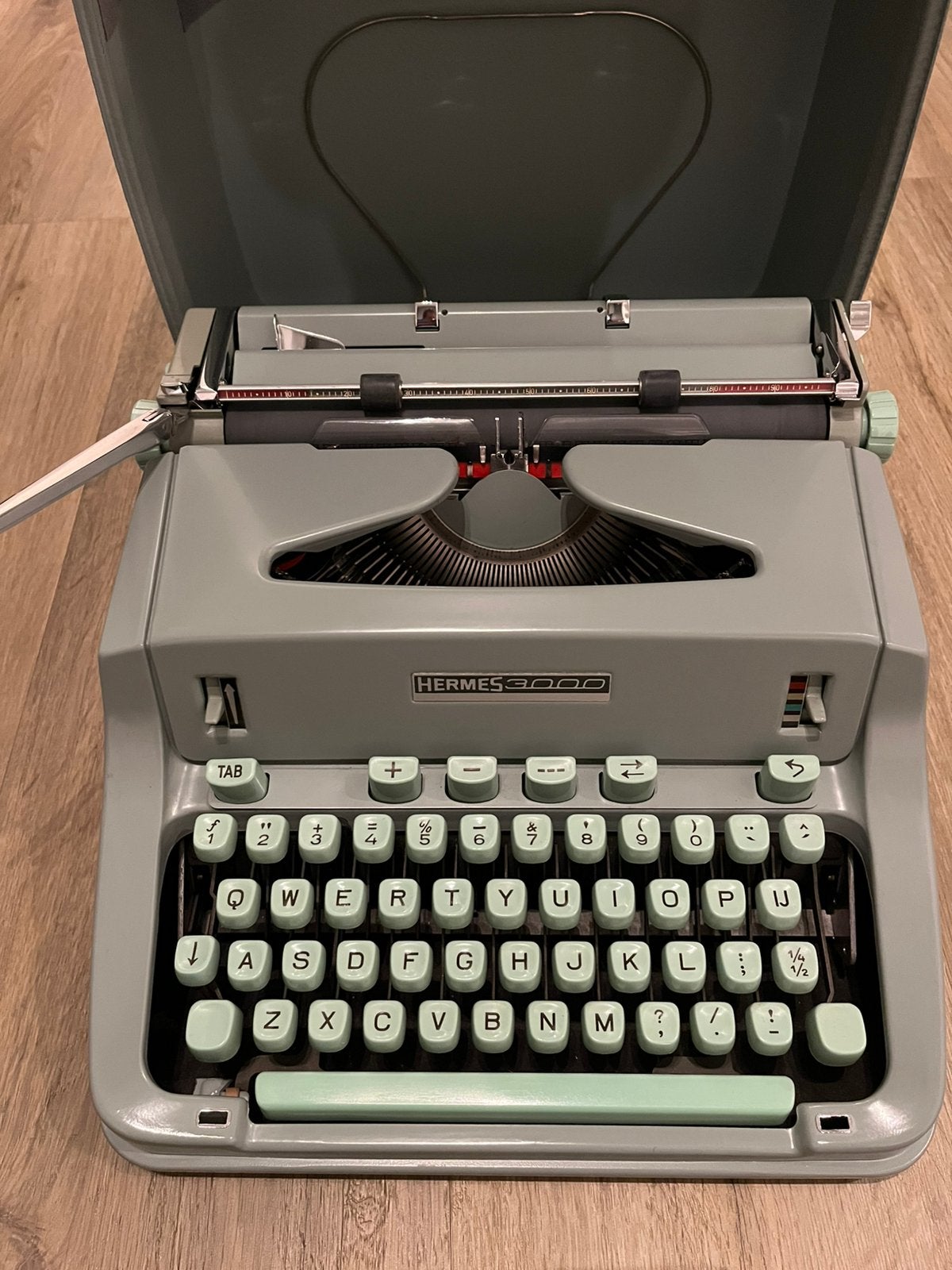Hermes 3000 typemachine nieuwe rol met typit, Ophalen of Verzenden, Zo goed als nieuw