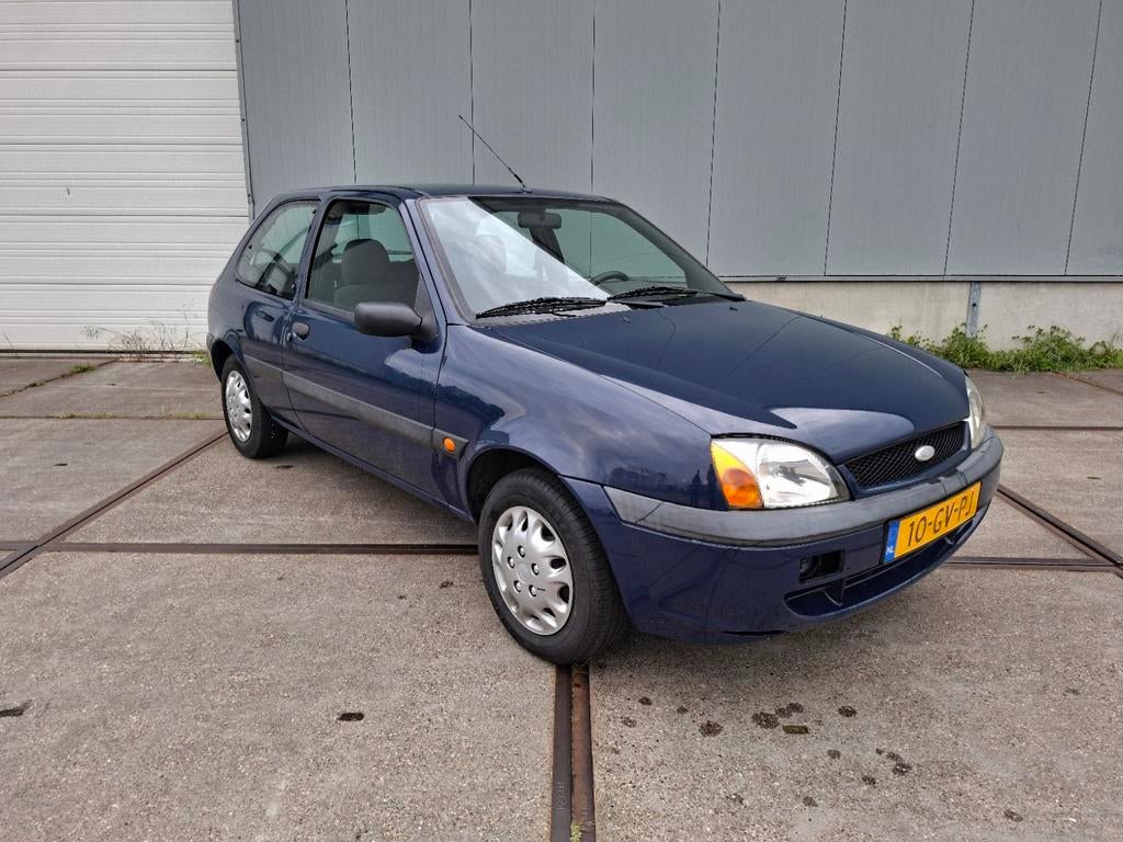 Ford Fiësta 1.3 I 3DR 2001 Blauw, Voorwielaandrijving, 1299 cc, Stof, 40 €/maand