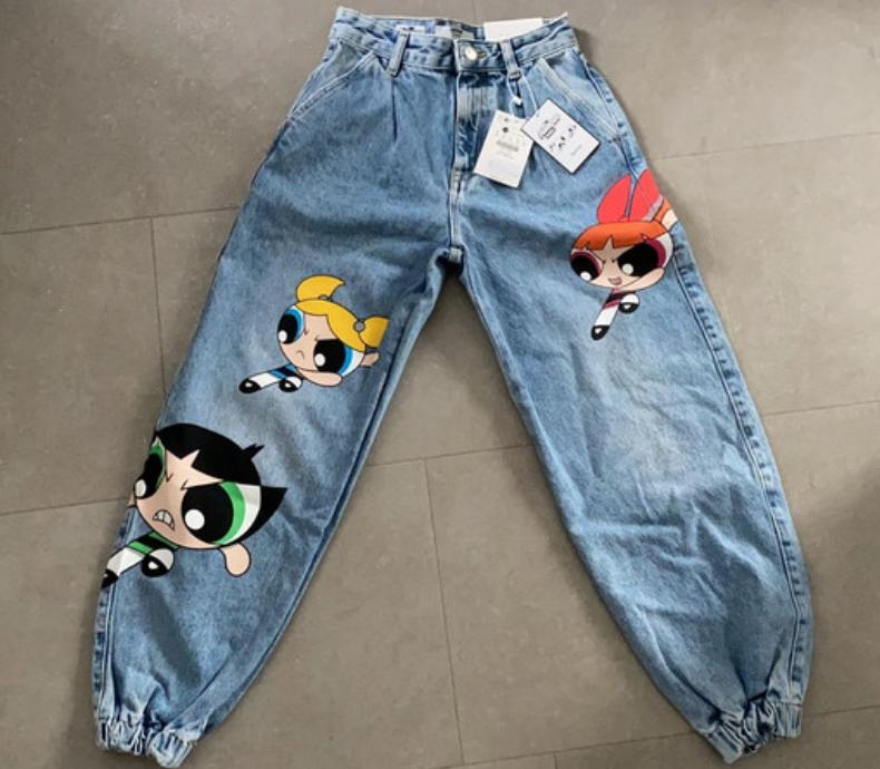 The powerpuff girls balloon broek. Maat 34. Van Bershka., Verzenden, Nieuw, Blauw, Overige jeansmaten