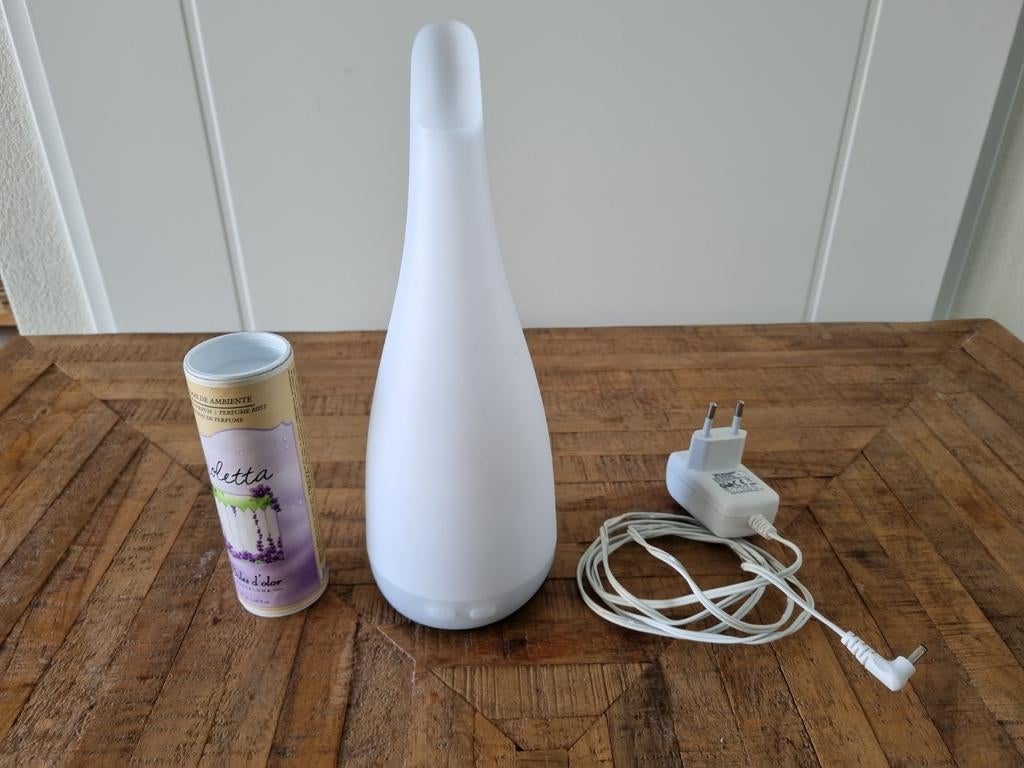 Aroma diffuser, Ophalen of Verzenden, Zo goed als nieuw, Luchtreiniger