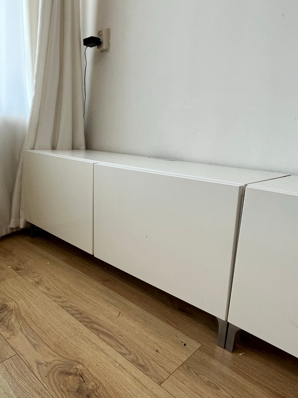 Witte TV-meubel/dressoir met opbergruimte, Gebruikt, Ophalen of Verzenden, Snsndndnhd, Minder dan 100 cm