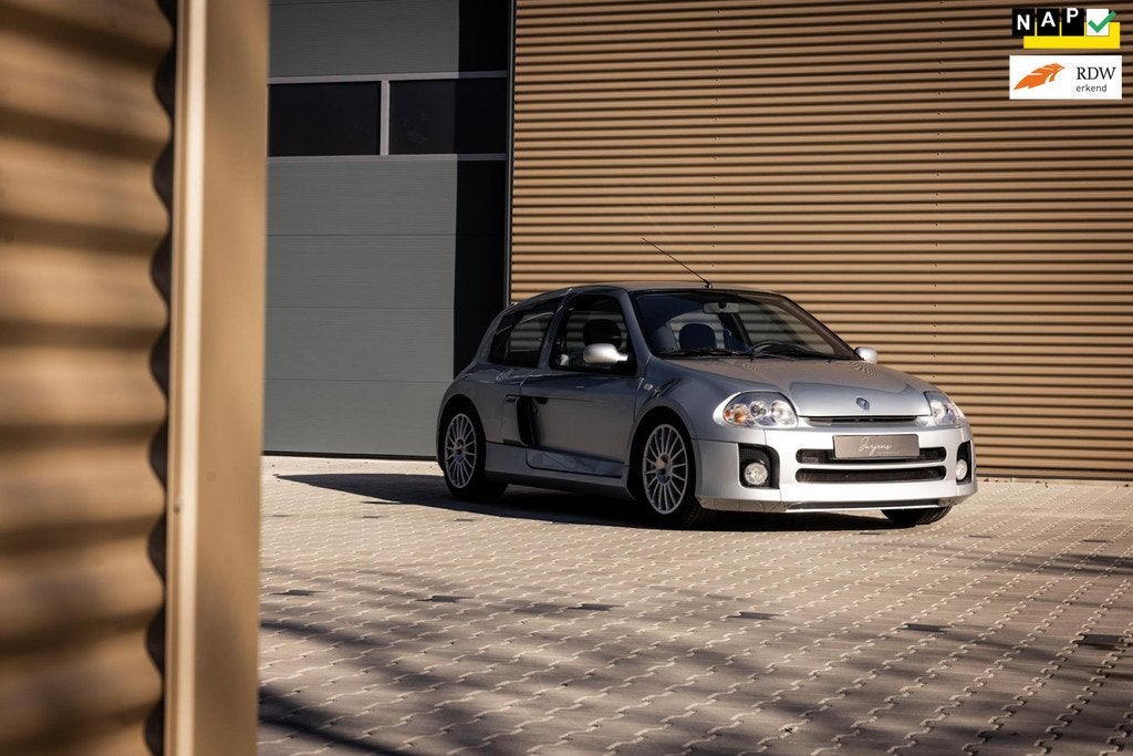 Renault Clio V6 3.0-24V RS Phase I (230pk) 21.444 km - COLLE, Auto's, 230 pk, Achterwielaandrijving, Gebruikt, 2946 cc