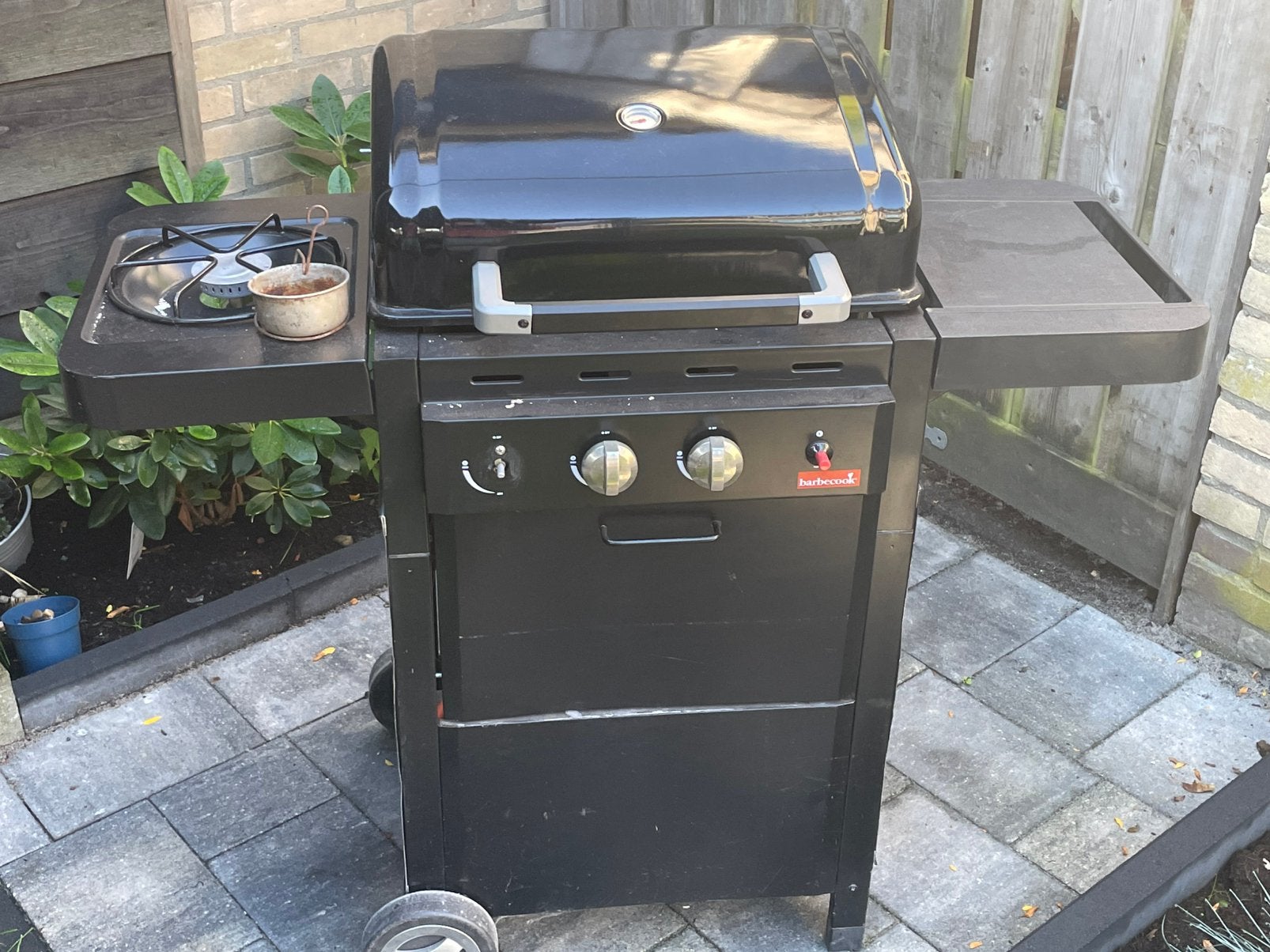 Te koop leuke gas barbecue, Ophalen, Gebruikt